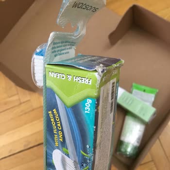 Watsons Kötü Paketleme Ve Alakasız Ürün