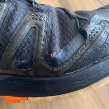 Kutupayısı Salomon Ayakkabı Parçalandı Geri Dönen Yok