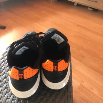 Korupark Koray Spor Kalitesiz Bir Mağaza