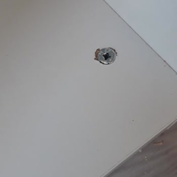 Bellona Koltuk Ve Dolap Hasarlı Ürün
