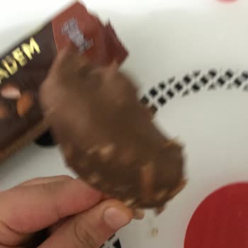 Magnum Dondurma Yarım Çıktı