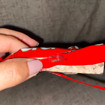 Tadelle Çikolatalar Paketi Açtım Rengi Beyaz Olmuş Bozuktu
