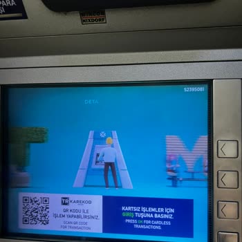 Halkbank ATM'si Paramı Yuttu!