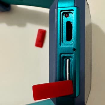 TCL Telefon TCL. MT42X Akıllı Çocuk Saati,2 Gününde Şarj Giriş Kapağı Koptu