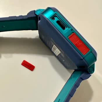 TCL Telefon TCL. MT42X Akıllı Çocuk Saati,2 Gününde Şarj Giriş Kapağı Koptu