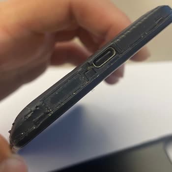 Reeder Sıfır Diye Kullanılmış Telefon Satıldı.