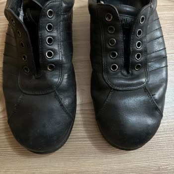 Camper Pelotas Dikişlerinin Atması