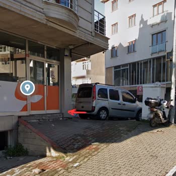 MNG Kargo Yüzünden Ayağım Kırıldı