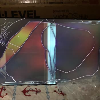A101 Kırık Gelen TV