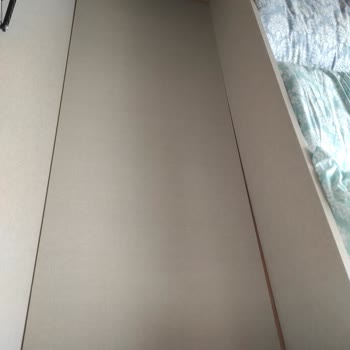 Vivense'den Aldığım Karyola Başlığı Çok Sert Ve Baza Olmadığı Ortaya Çıktı