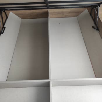 Vivense'den Aldığım Karyola Başlığı Çok Sert Ve Baza Olmadığı Ortaya Çıktı