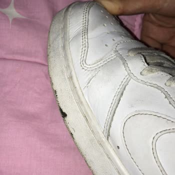 In Street Nike Markalı Ayakkabı Kalitesizliği