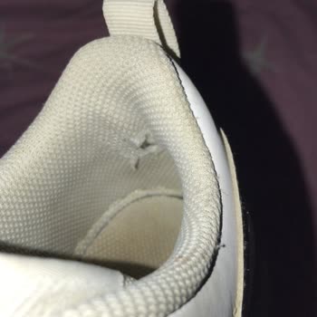 In Street Nike Markalı Ayakkabı Kalitesizliği