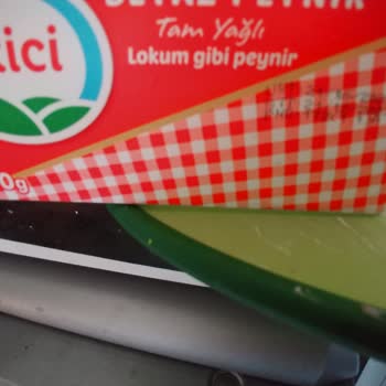 Ekici Peynir Lokum Kıvamı Yok Sertti Bir De Tam Yağlıymış!