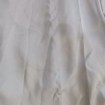 LilaMor  Giyim Sıfır Diye Aldığım Abiyenin Yerine Kullanılmış Eski Abiye Gönderildi.