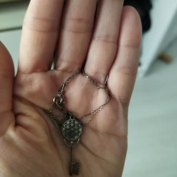ÇiçekSepeti 925 Ayar Gümüş Olduğu Söylenen Ürün İki Gün İçerisinde Kararma Yaptı