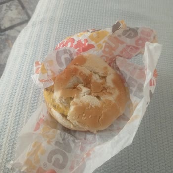Şirinyer Burger King Bayat Ekmekli Hamburger Gönderiyor
