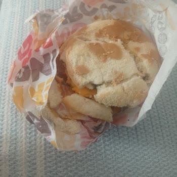 Şirinyer Burger King Bayat Ekmekli Hamburger Gönderiyor