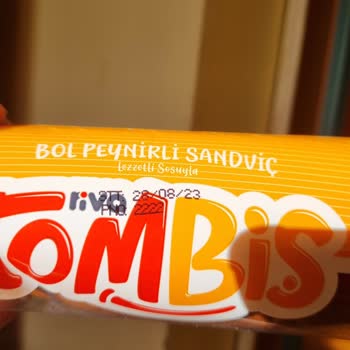 BİM Market Tombiş Sandviç SKT' Ye 6 Gün Varken Buzdolabında Küflenmiş
