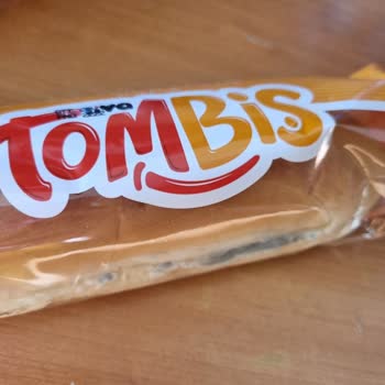 BİM Market Tombiş Sandviç SKT' Ye 6 Gün Varken Buzdolabında Küflenmiş