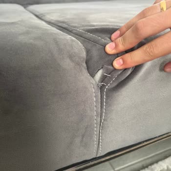 Gülsay Mobilya & Uyku Merkezi (Denizli) Aldık Alalı Üstünde Oturamıyoruz