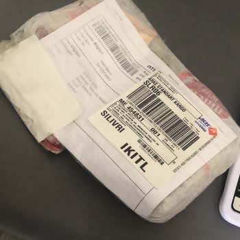 Aras Kargo İçerisinde Gıda Olan Kargo Açılıp Müşteriye Teslim Edilmiştir.
