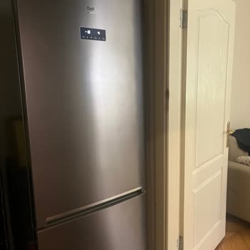 Beko Buzdolabı Kapağında Oluşan Göçükler