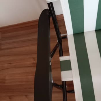 A101'den Alınan Ahşap Kollu Plaj Sandalyesi Plastik Çıktı