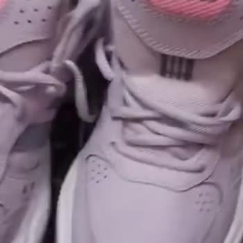 Adidas Ayakkabı İçindeki Yanlış Dikim Hatasından Ayaklarımı Acıtması
