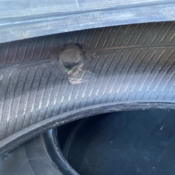 Enterprise Rent A Car Araç Tekerlekleri Ve Frenleri Kötü Veriliyor