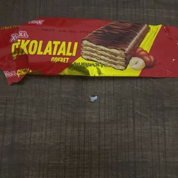 A101 Xroll Gofret İçinden Metal Çıkması