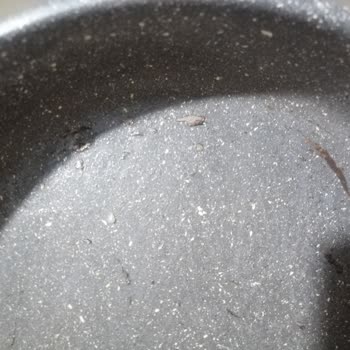 Karaca Züccaciye Karaca Bio Steel Granit Tencere Soyulmaya Başladı