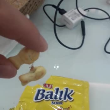 Eti Balık Kraker Yabancı Cisim