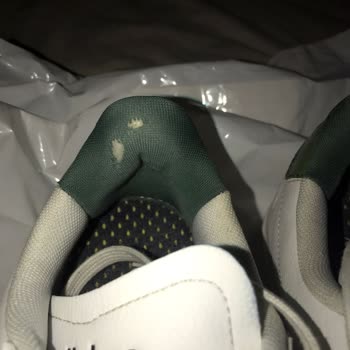 Adidas Ürün Kalitesizliği Ve İlgisizlik