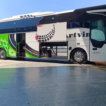 Lüks Artvin Seyahat 08 DB 153 Otobüs
