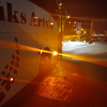Lüks Artvin Seyahat 08 DB 153 Otobüs