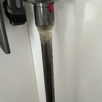 Dyson Ürünümün Boru Kısmı Kırıldı Ve Servis Hala Gelmedi!