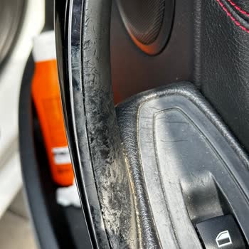 BMW 3.20 İed Kapı Kolu Deformasyonu