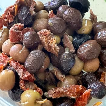 Nermin Hanım Zeytinliği - Bozuk Zeytin