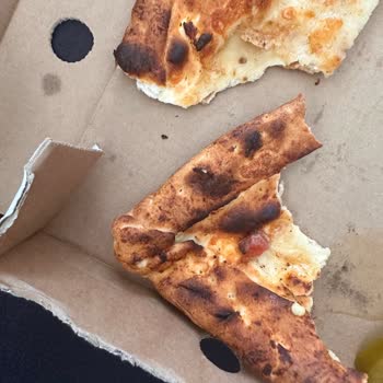 Pidem Restaurant Yanık Ve Kuru Pide Gönderdiler