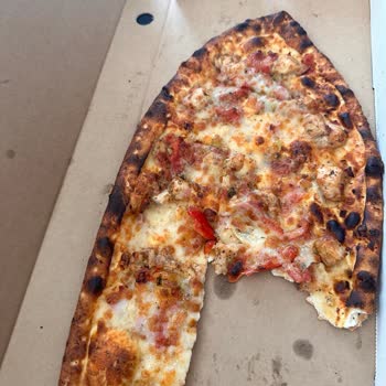 Pidem Restaurant Yanık Ve Kuru Pide Gönderdiler