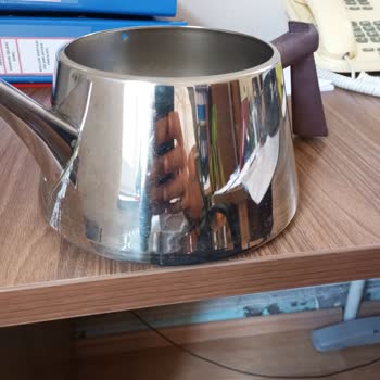 Schafer Çaydanlığın Uç Kısmından Su Kaçırıyor