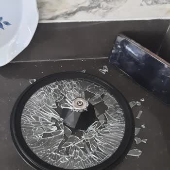 Karaca Züccaciye Bio Diamond Tencere Kapağı Patladı