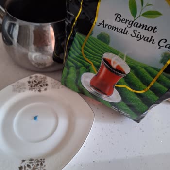 BİM Berk Çayın İçinden Çıkan İp