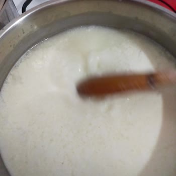 BİM Bozuk Süt Satışı