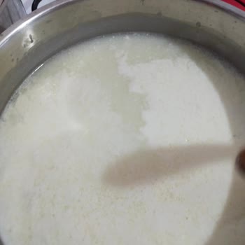 BİM Bozuk Süt Satışı