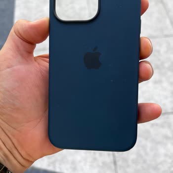 Apple Orijinal Ürünü Olan İphone 13 Pro Silikon Kılıf