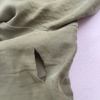 LCW Yeni Pantolon Yırtığı