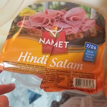 Namet Hindi Salamdan Çıkan Mavi Parça