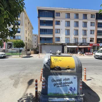 Büyükçekmece Belediyesi Koku Sinek Oluşuyor